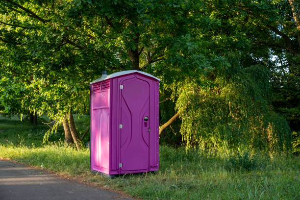 Best Portable toilet rental cost  in Warren, MI